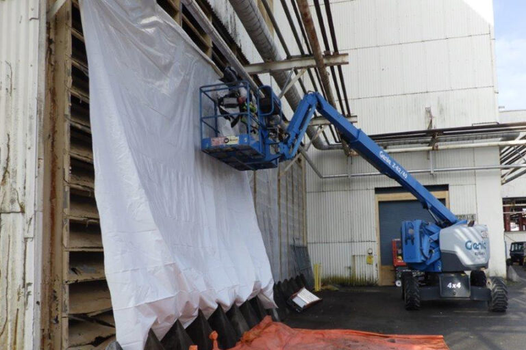 worker on a lift at Alpha -4