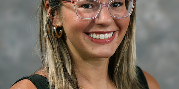 Zoie Stout074A0994 headhsot