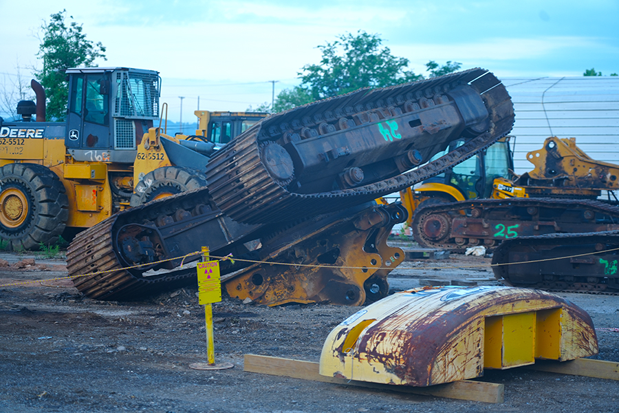 Ettp Excess equipment being removed from ETTP Heritage Center - UCOR