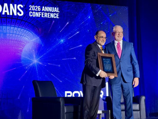 Mullis receiving award