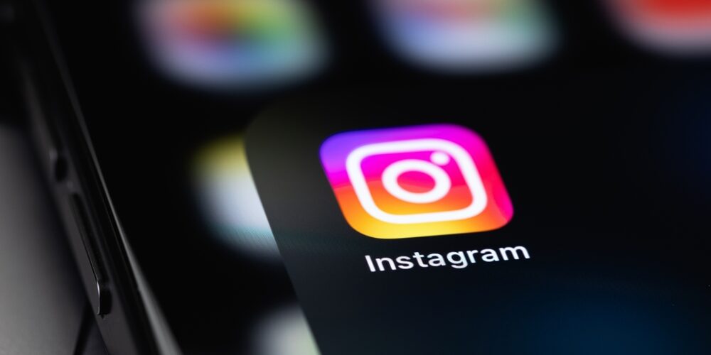 Instagram,Icon,Mobile,App,On,A,Screen,Smartphone,Iphone,Closeup