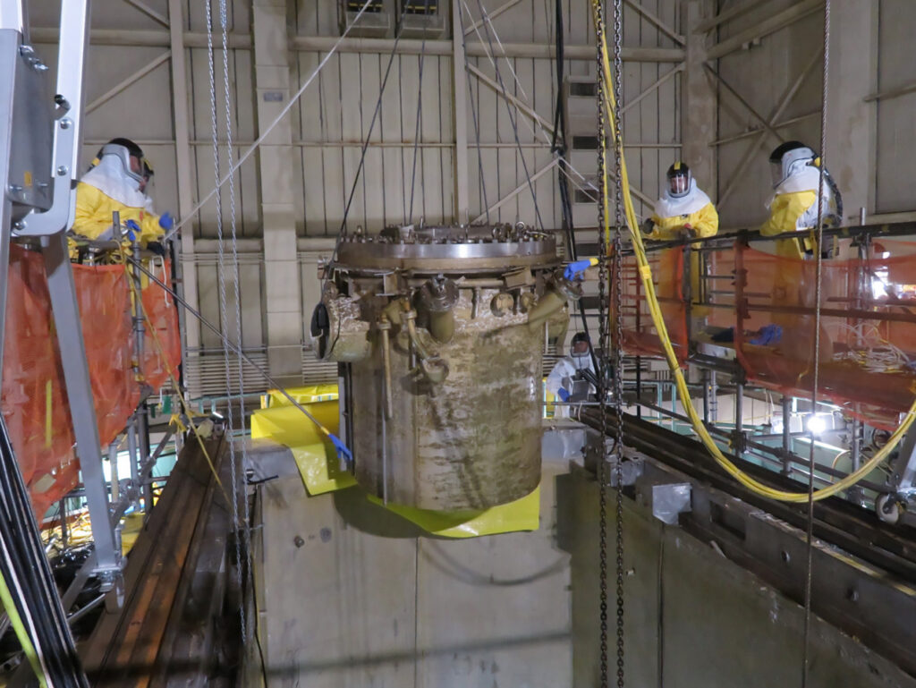 Oak Ridge_Research_Reactor_Vessel_Removal
